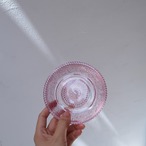 レースのようなガラスのお皿