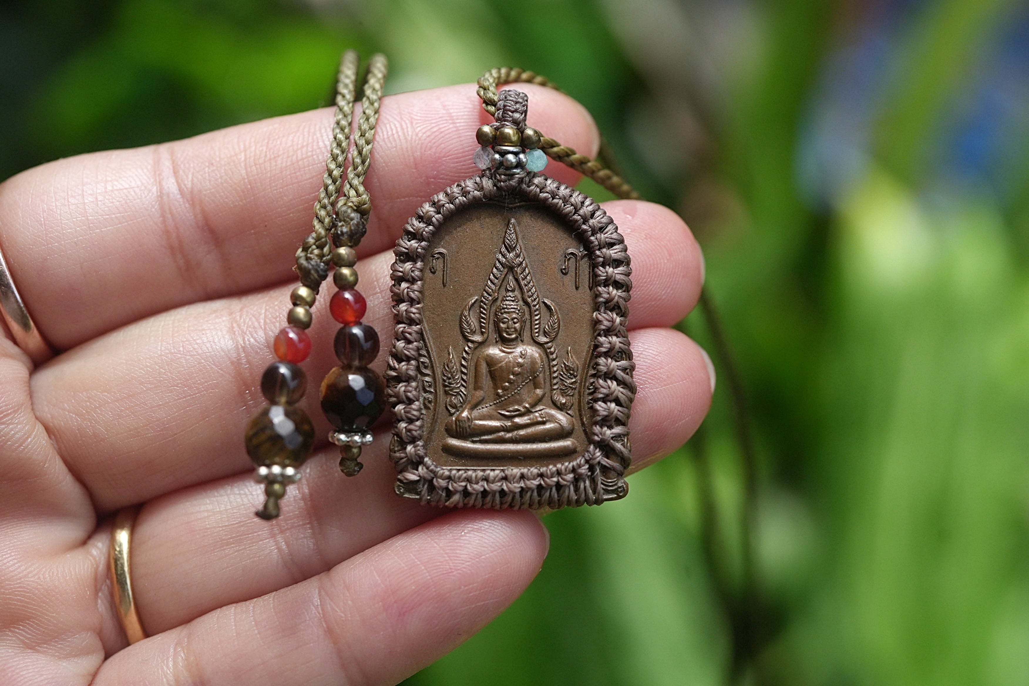 ブッダお守り | Funky garuda(ファンキー・ガルーダ) マクラメ