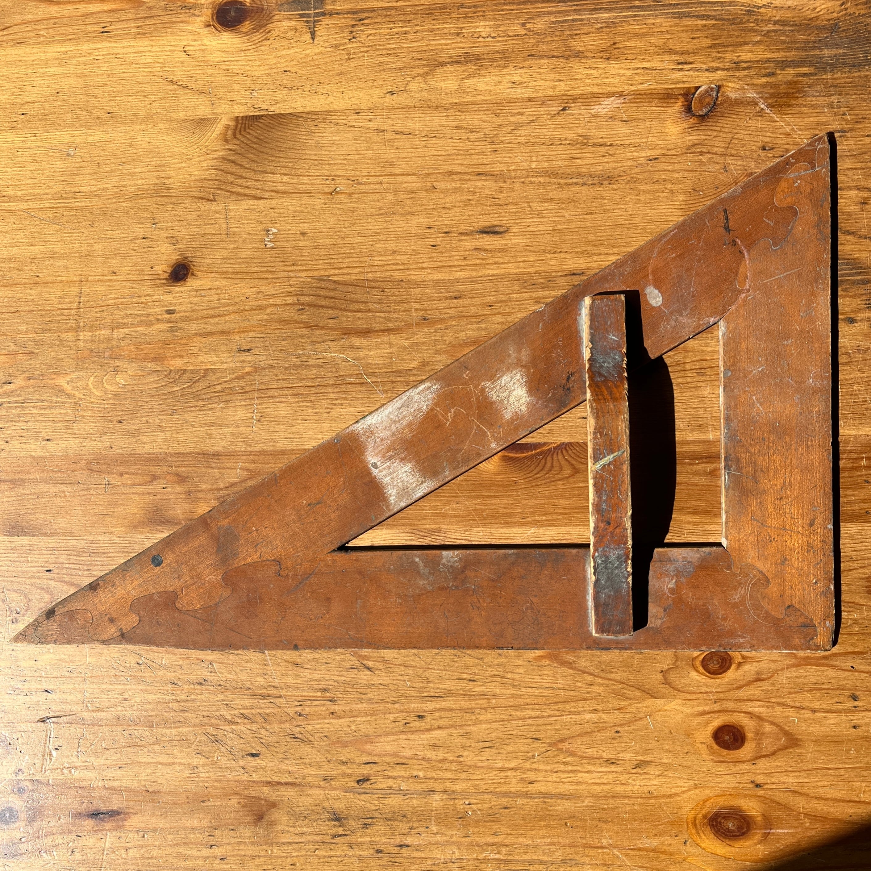 木製の大きな三角定規 古道具 アンティーク | 家貨屋 kakaya