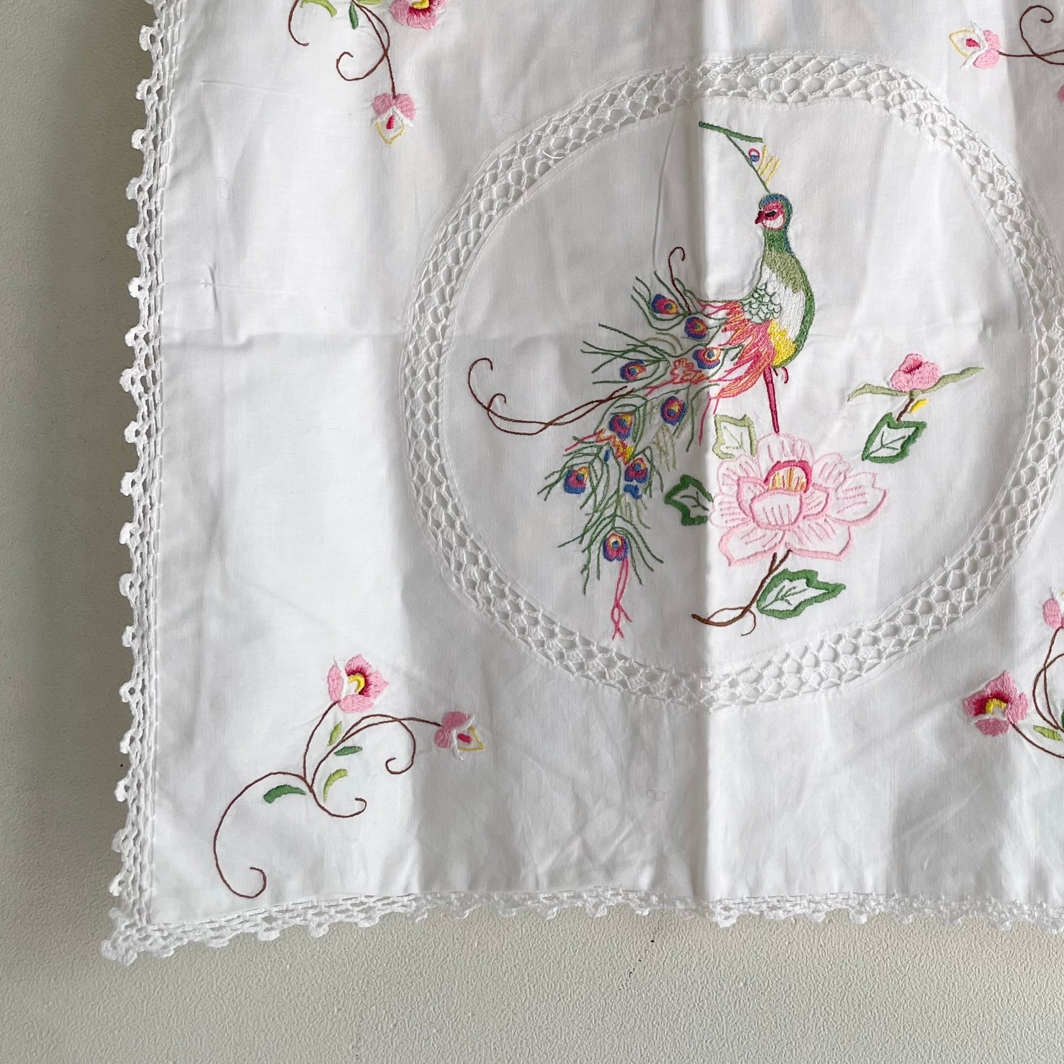 ホワイト刺繍クッションカバー | Boutique888