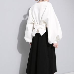 【送料無料】スウェット プルオーバー トップス バックリボン バックコンシャス ボリューム袖 バルーンスリーブ 長袖 ゆったり 無地 大人可愛い カジュアル お出かけ デート 普段使い デイリー 着回し TO-419IU