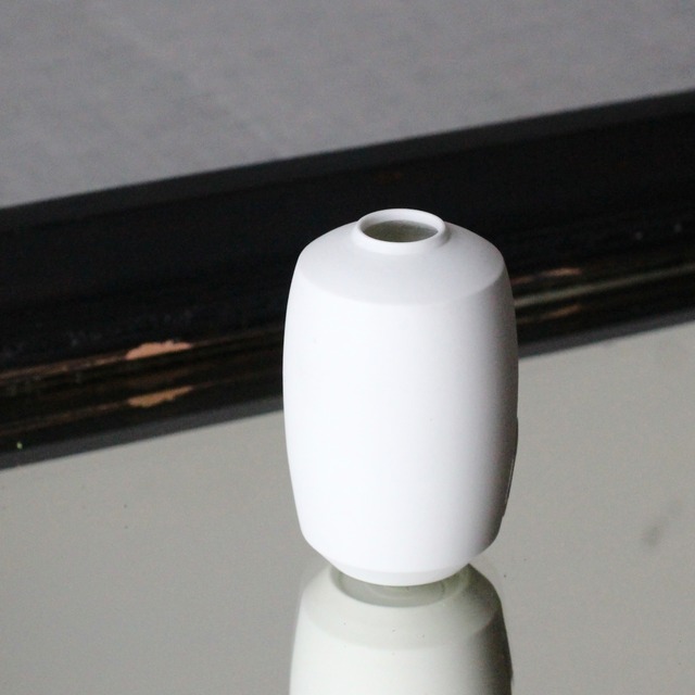 【中里博恒】白磁焼締　ミニ花入 F