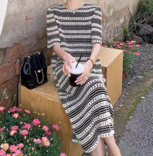 レディース ワンピース ミディアム丈 5分袖 クルーネック Aライン シンプル カジュアル 上品 おしゃれ こなれ感 ラフ 主役級 存在感 抜け感 ボーダー 春 夏 ママ カップル 10代 20代 30代 40代 デート お出かけ イベント リゾート 旅行 レストラン ビーチ 女子会 休日 バカンス ショッピング コンパ カフェ コーデ 楽ちん 体型カバー プチプラ 普段使い 着回し モテ トレンド 流行 インスタ映え 定番 XL 2XL 3XL 4XL 大きいサイズ 大人カラー 春カラー