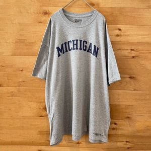 【GILDAN】カレッジ ミシガン大学 Michigan Tシャツアーチロゴ 2XL US古着