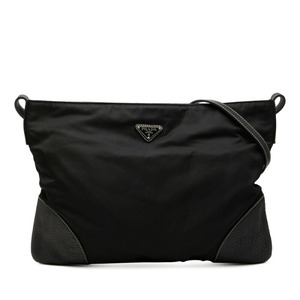 プラダ 三角ロゴプレート 斜め掛け ショルダーバッグ ブラック ナイロン レザー レディース PRADA 【中古】