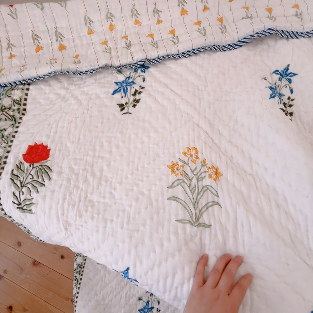 綿入り【M】パリのパン屋さん ブロックプリントキルト | ブロック