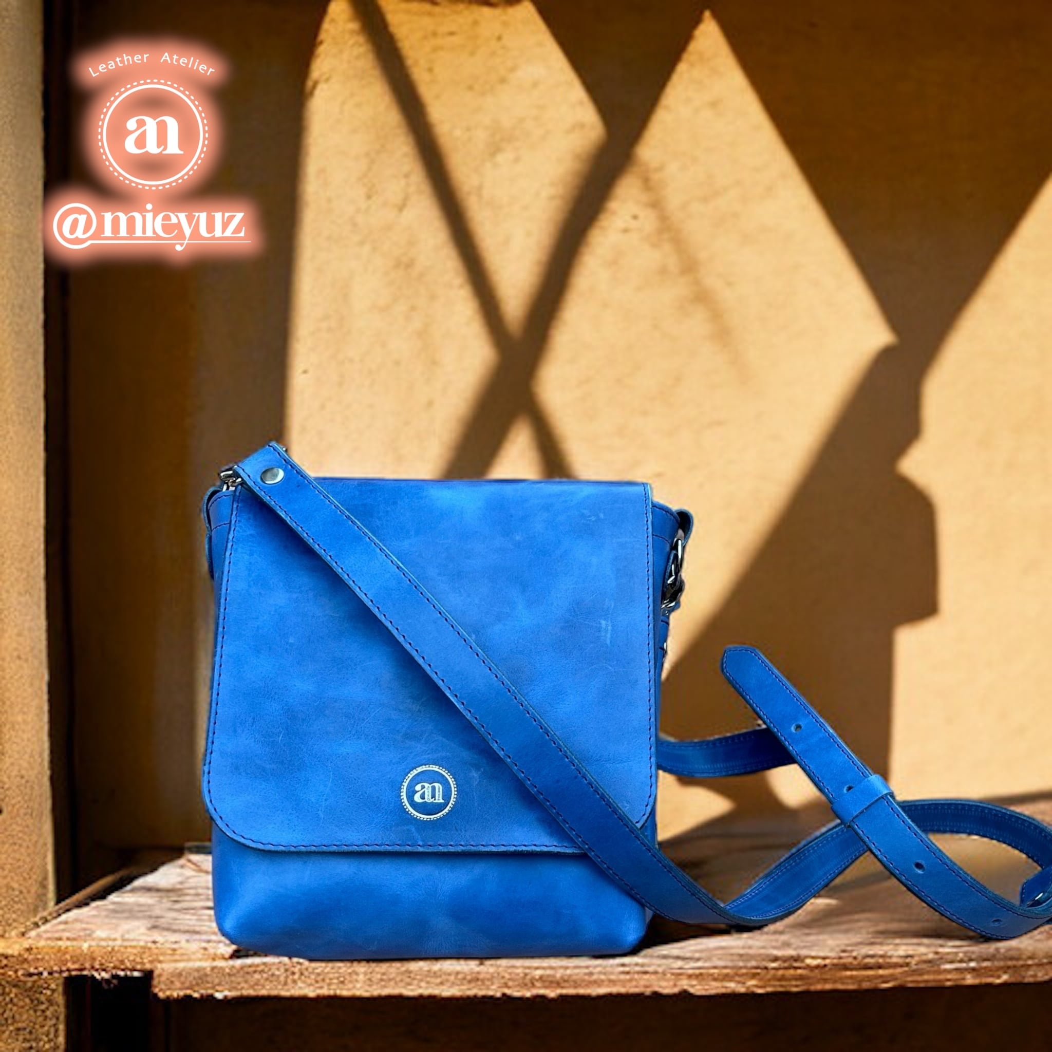 受注生産】 ショルダーバッグ 本革 たつのレザー | @mieyuz
