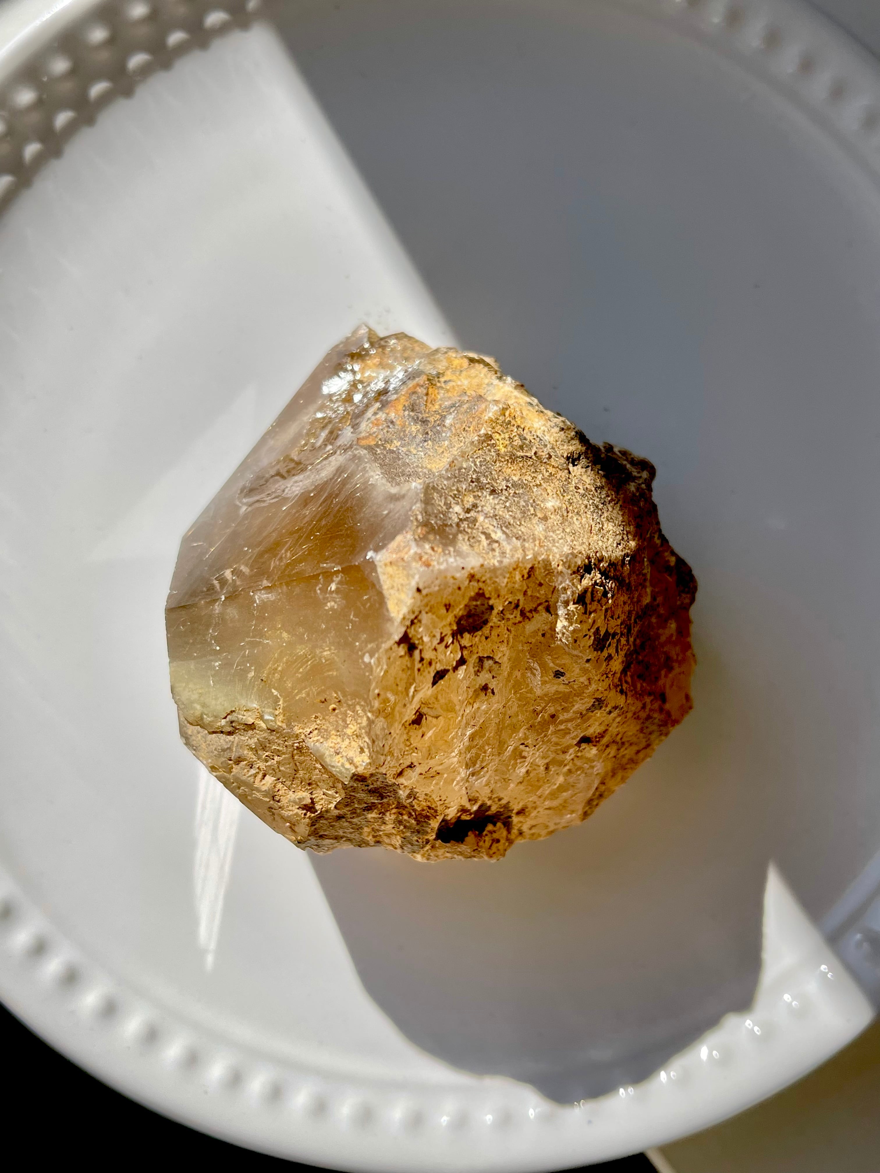 超希少！聖なるザギマウンテン　スモーキールチル原石/ Rare!! Sacred Mt.ZAGI smoky rutile raw crystal