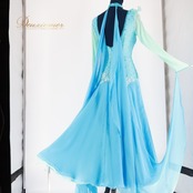 社交ダンス 衣装 スタンダードドレス スタンダード ドレス ワンピース 水色 フロート レース デモ 競技 パーティ 発表会 綺麗 ブルー系 おしゃれ  コスチューム 大人用 フェミニン ストレッチ