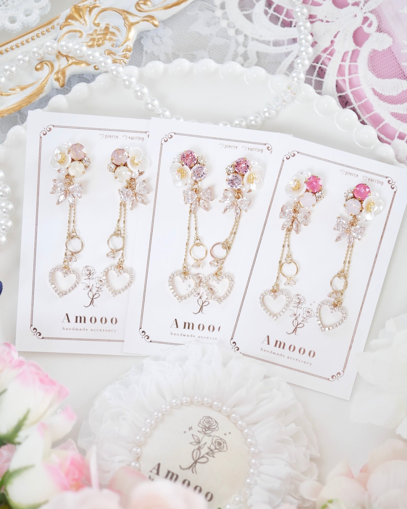 ピンク薔薇ビジュー×さくら花びらチャーム☆ピアス/イヤリング