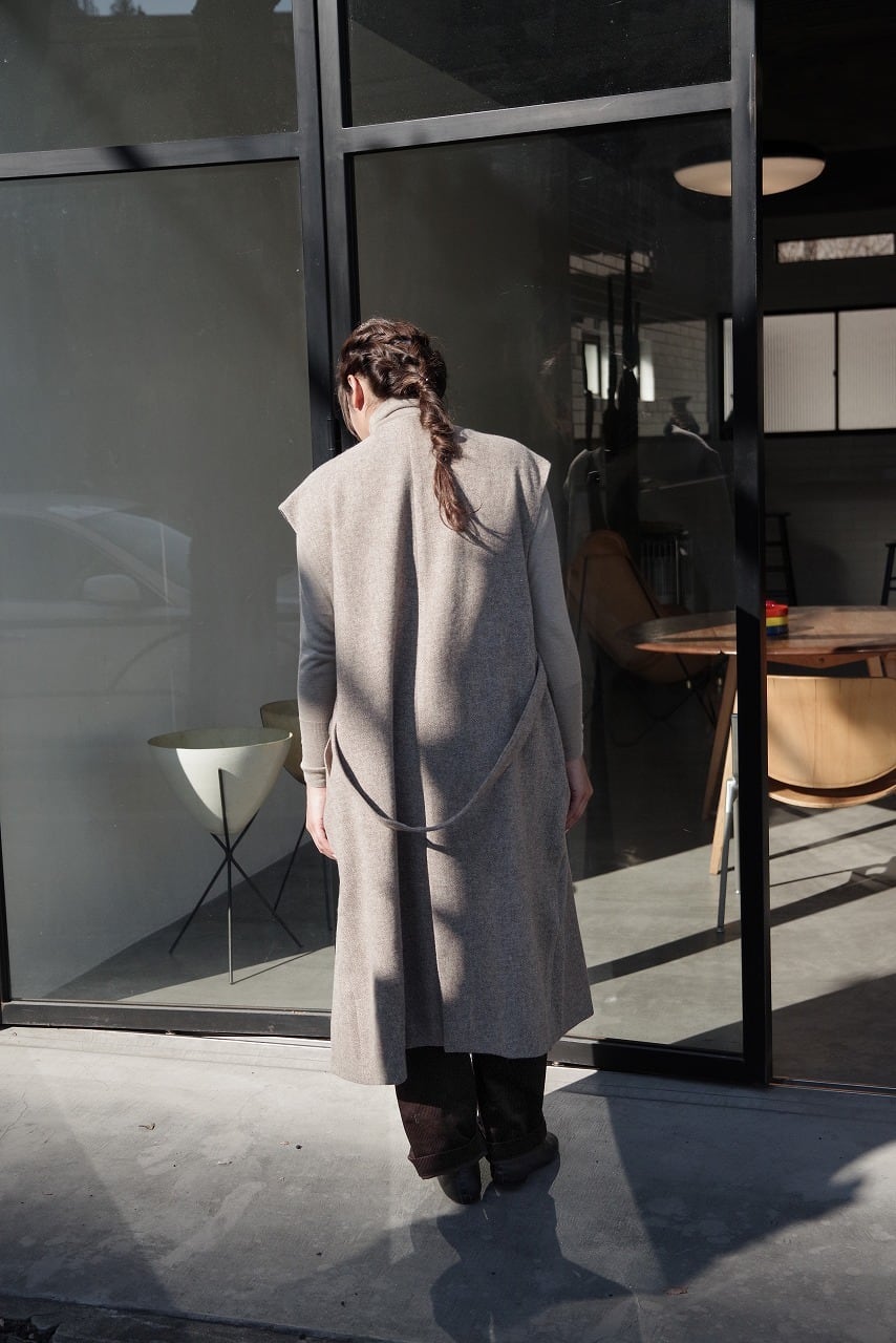 British Herringbone Sleeveless Coat