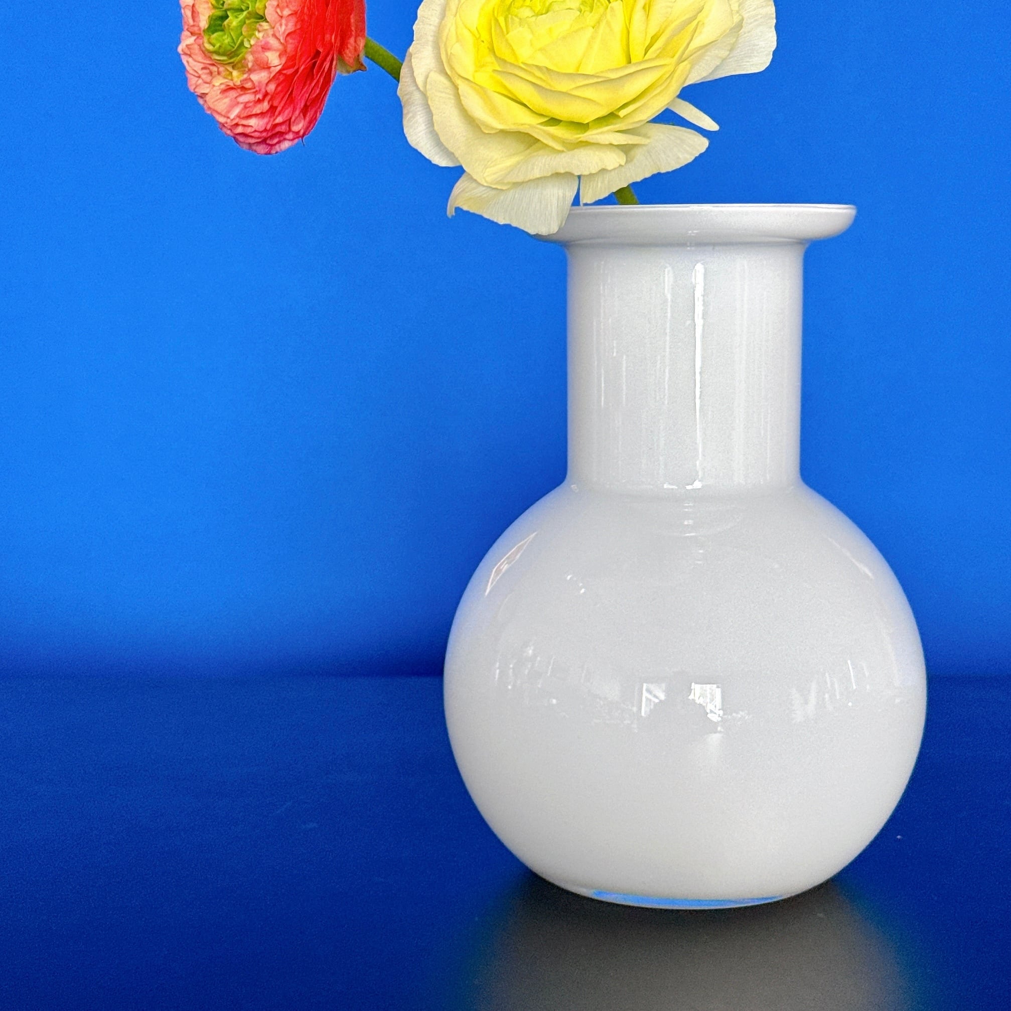 Adam＆Eve vase white | cobaltblue87