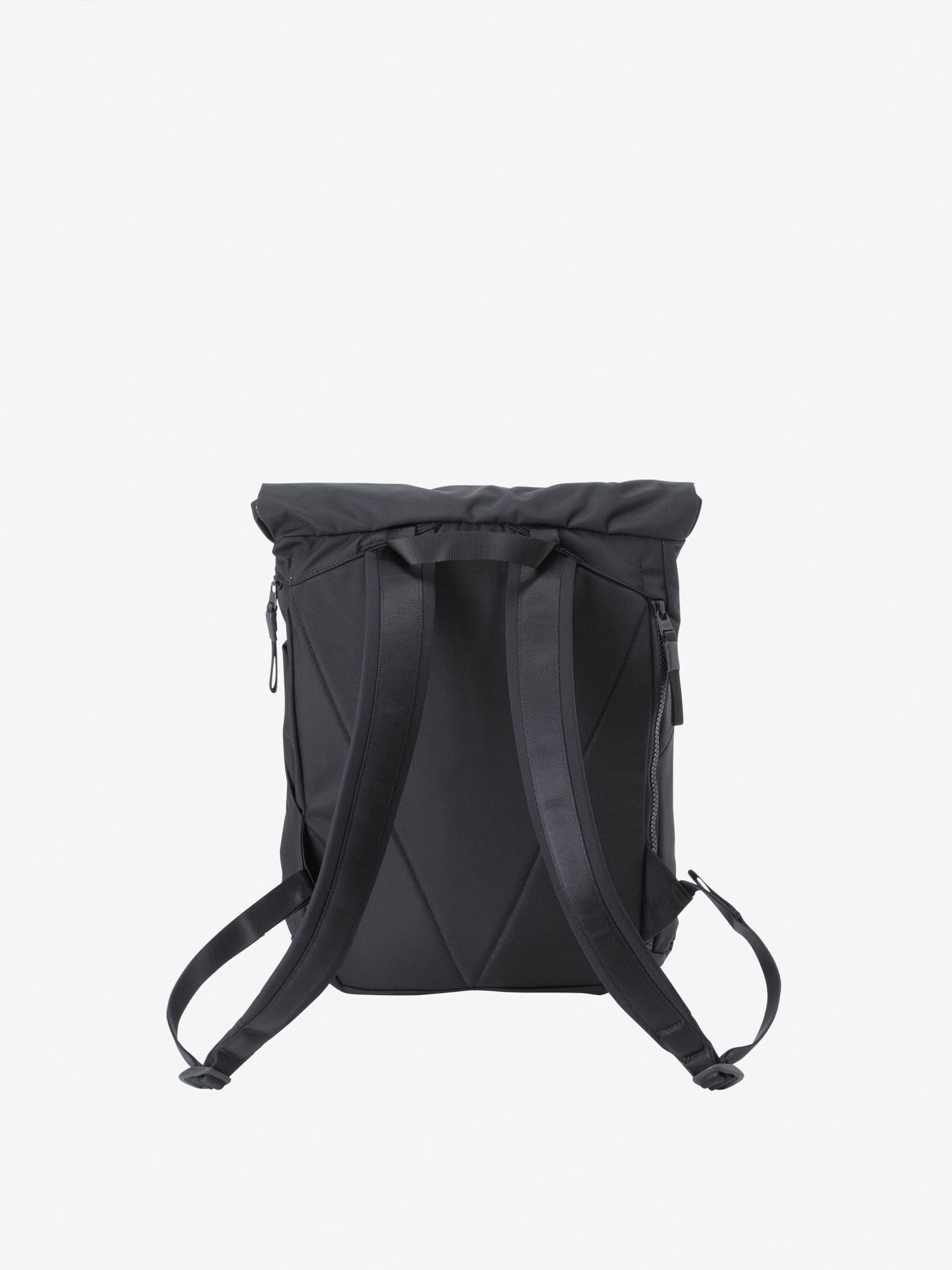 THE NORTH FACE (ﾉｰｽﾌｪｲｽ) - PYRENEES BACKPACK (ﾋﾟﾚﾈｰﾊﾞｯｸﾊﾟｯｸ ﾌﾞﾗｯｸ