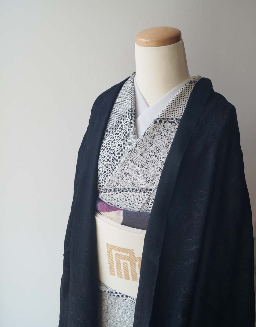 【ストール】カシミール刺繍 マットブラック色 251211D