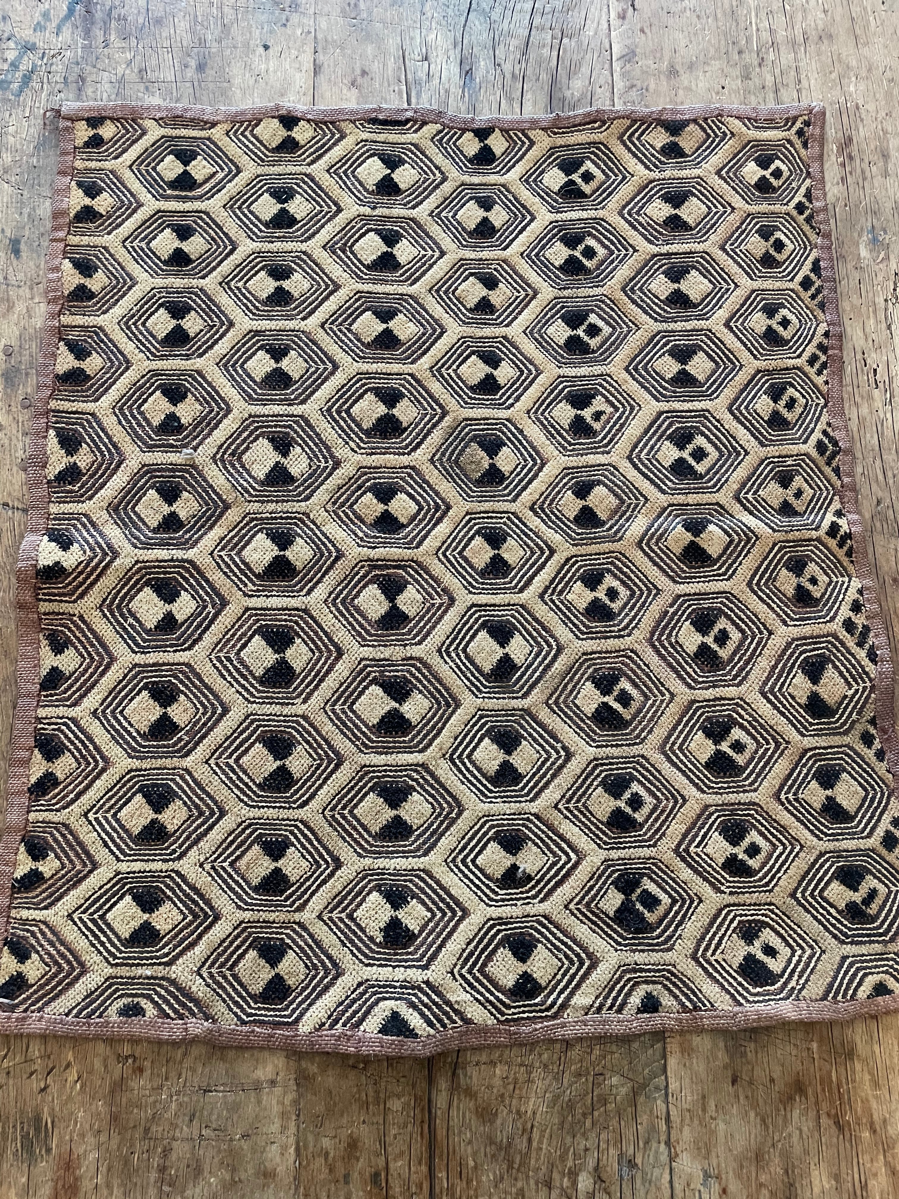 アフリカ クバクロス kubacloth KEIR00 57/63