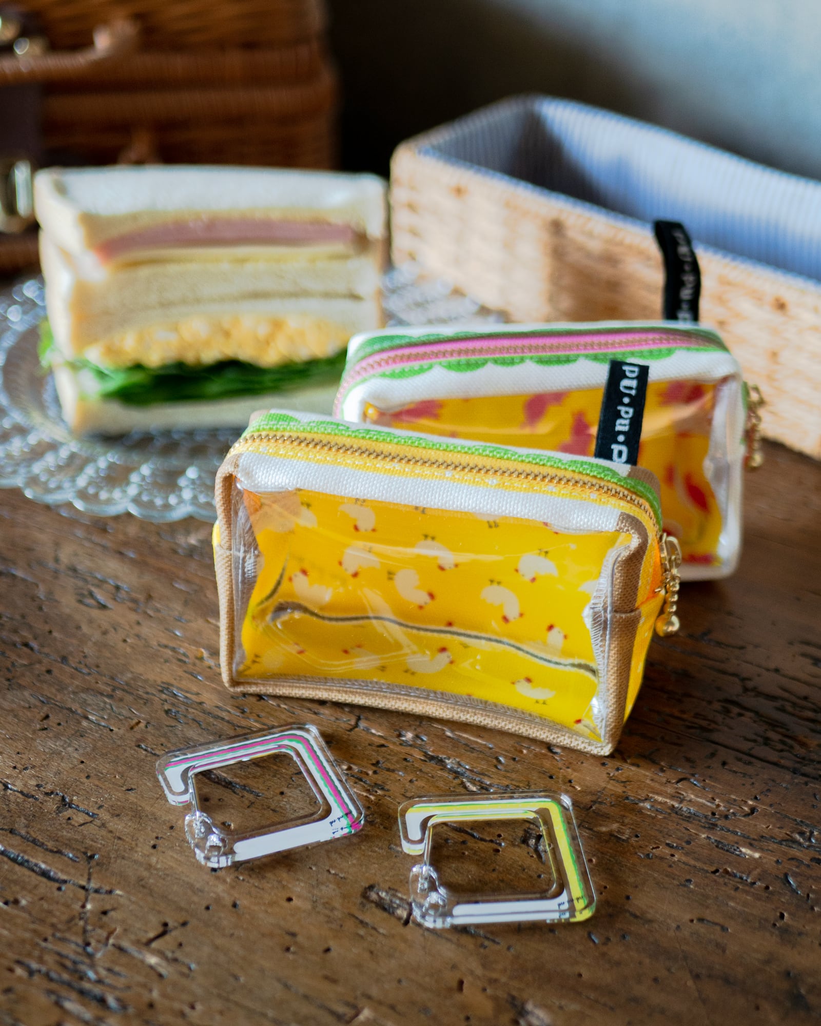 サンドイッチのアクリルカラビナ ミニサイズ