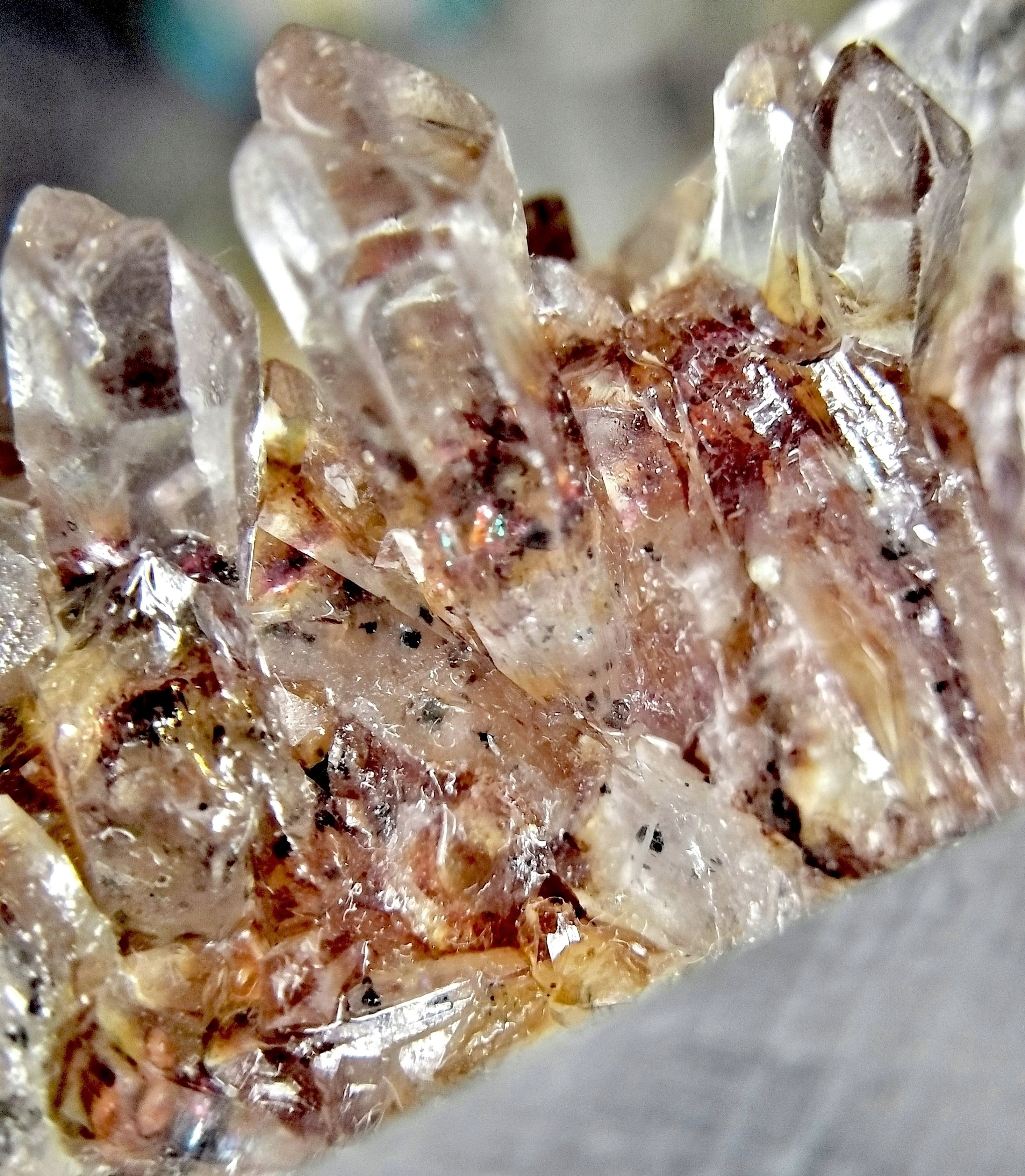 ☆極上の逸品☆超極大14.07kg‼️☆超極上☆水晶クラスター 天然石 水晶 原石 極上 スーパーセブン クラスター 原石 虹入り レピドクロサイト ゲー