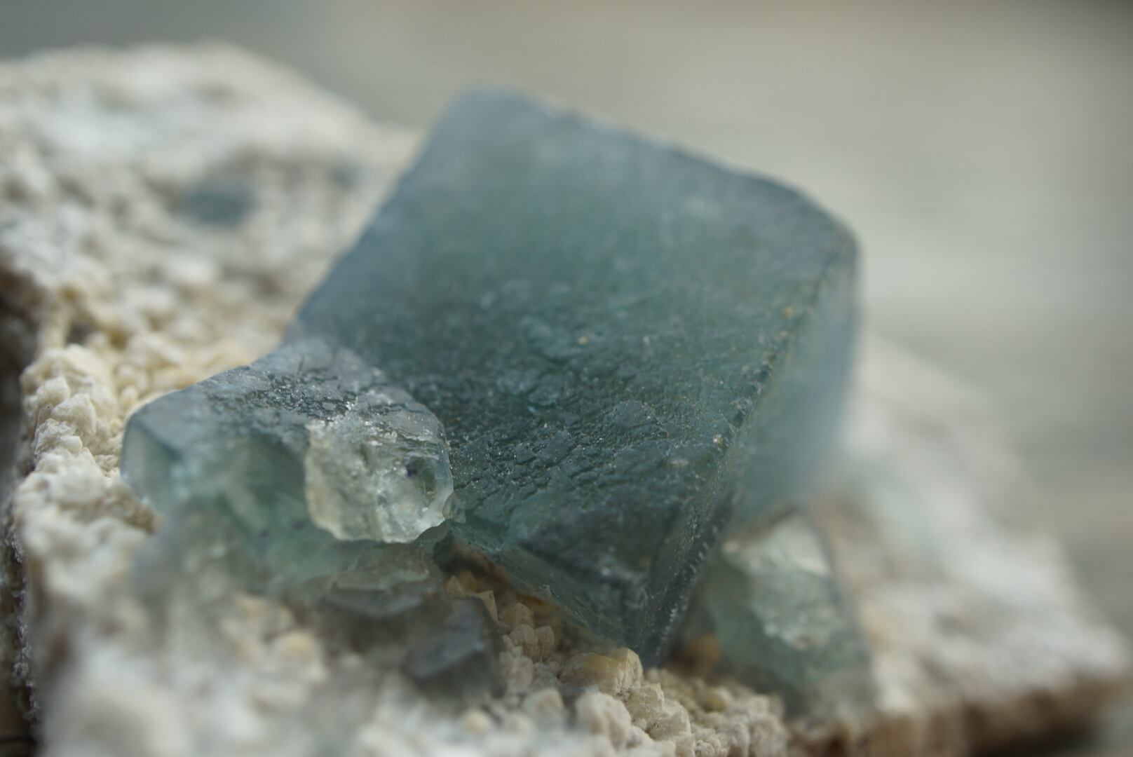 内モンゴル産モランディフローライト/クォーツ Fluorite / Quartz 1645