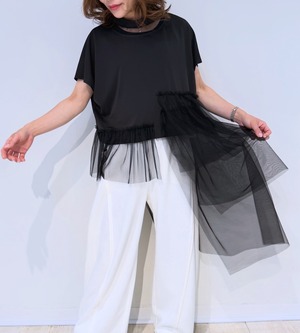 ポリーヌブロー   アシンメトリーチュールフリルTシャツ