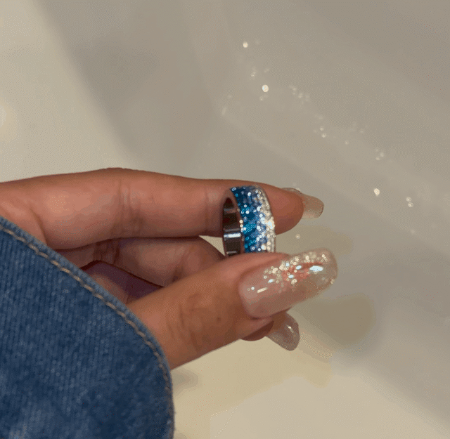 Blue zirconia ring