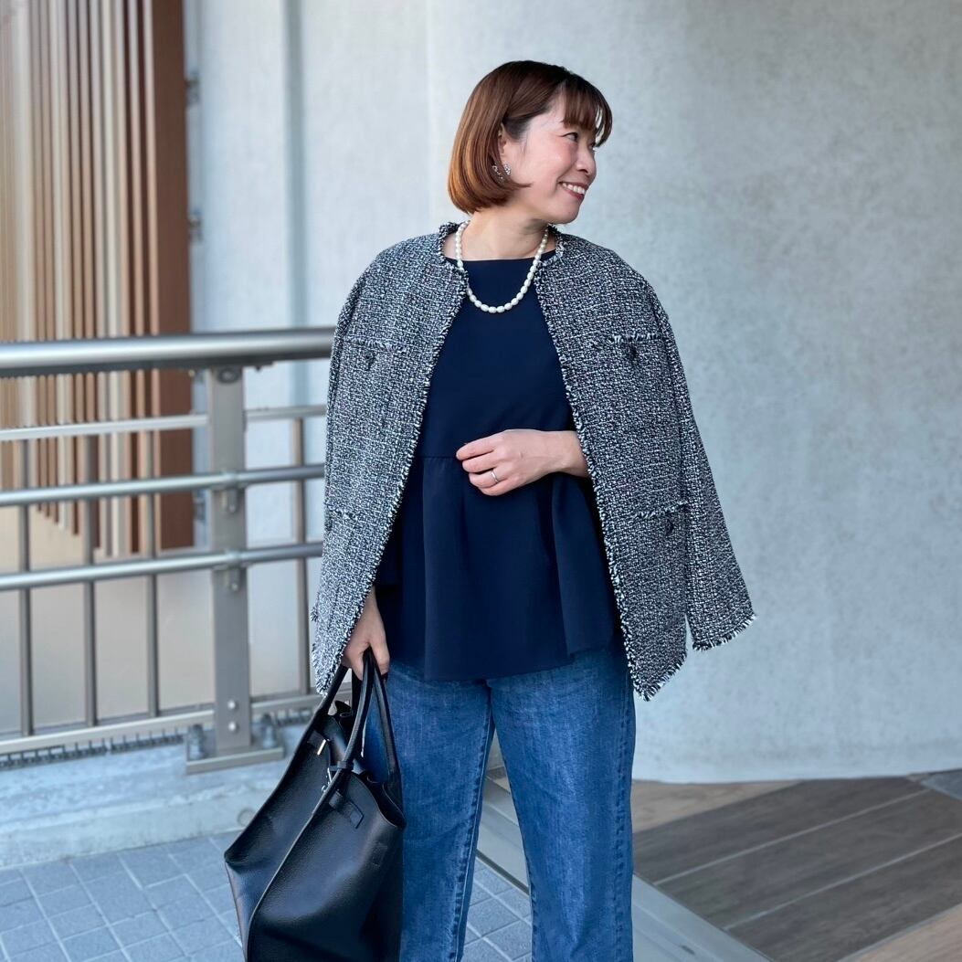 体系カバー優秀♡普段～卒入式にも♡上品ペプラムトップス 紺【FREE