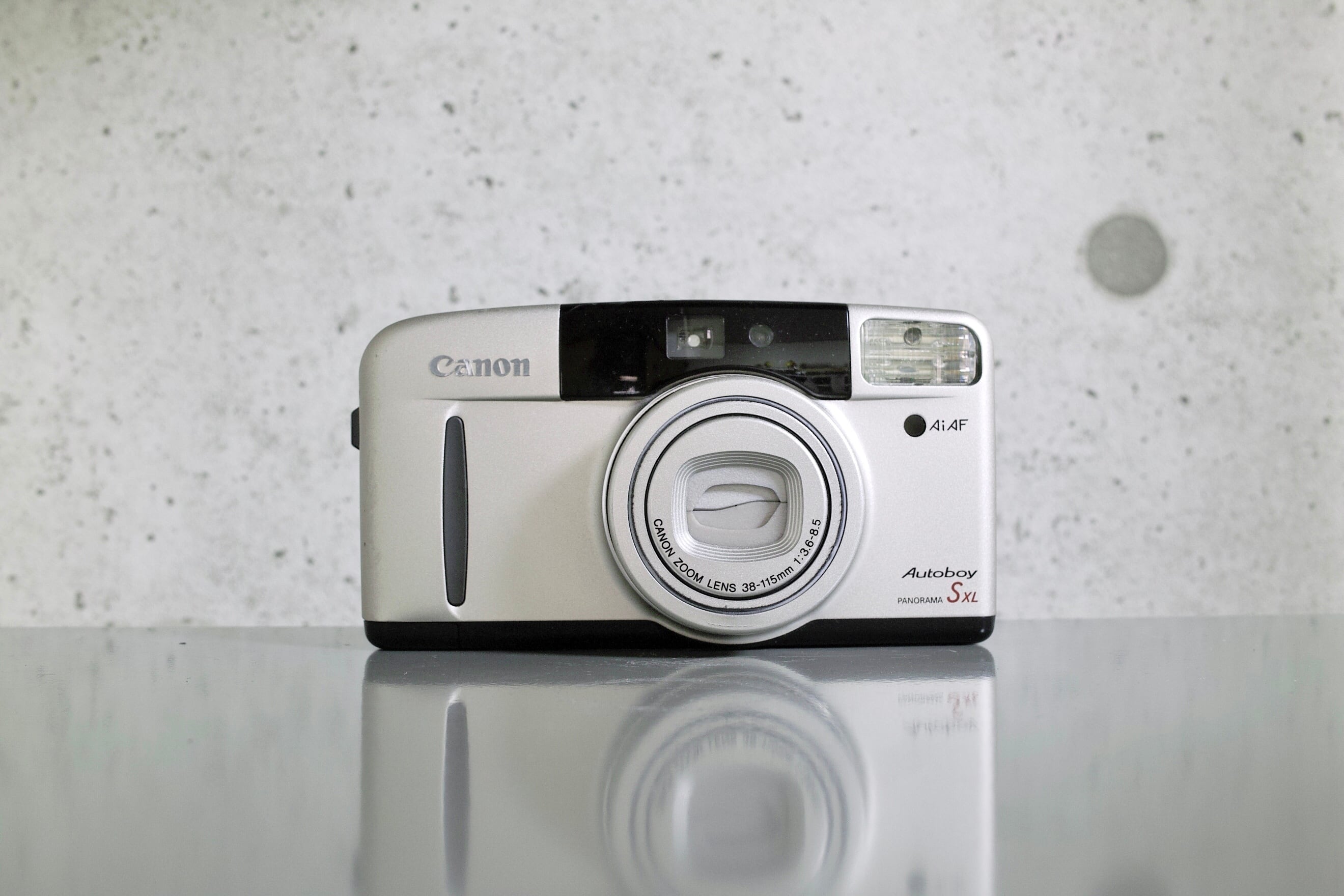 完動品❁美品】Canon Autoboy 3 ストラップ付き - フィルムカメラ