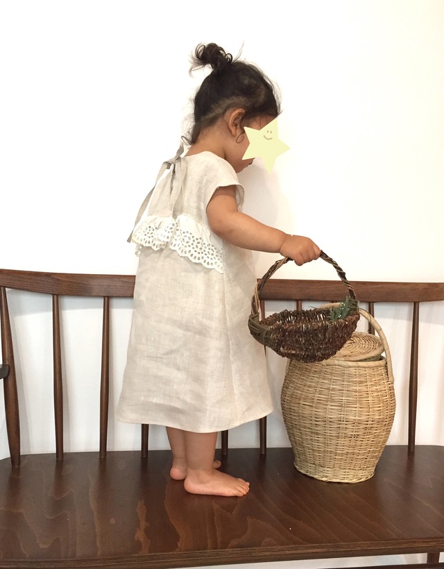 アンティークレースをあしらったリネンワンピース / 90cmサイズ※他サイズ応相談