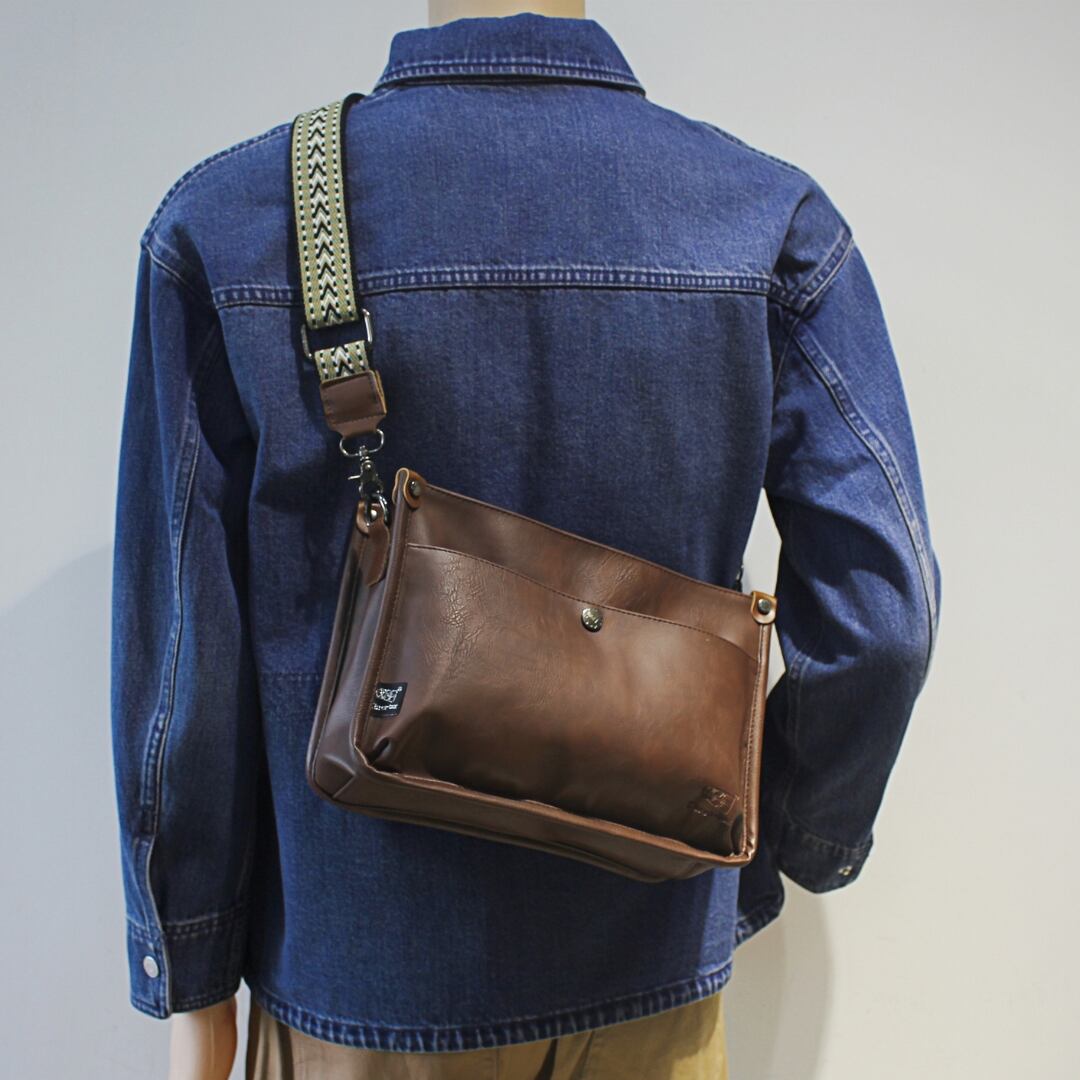 ワンショルダー レザーショルダーバッグ A18622