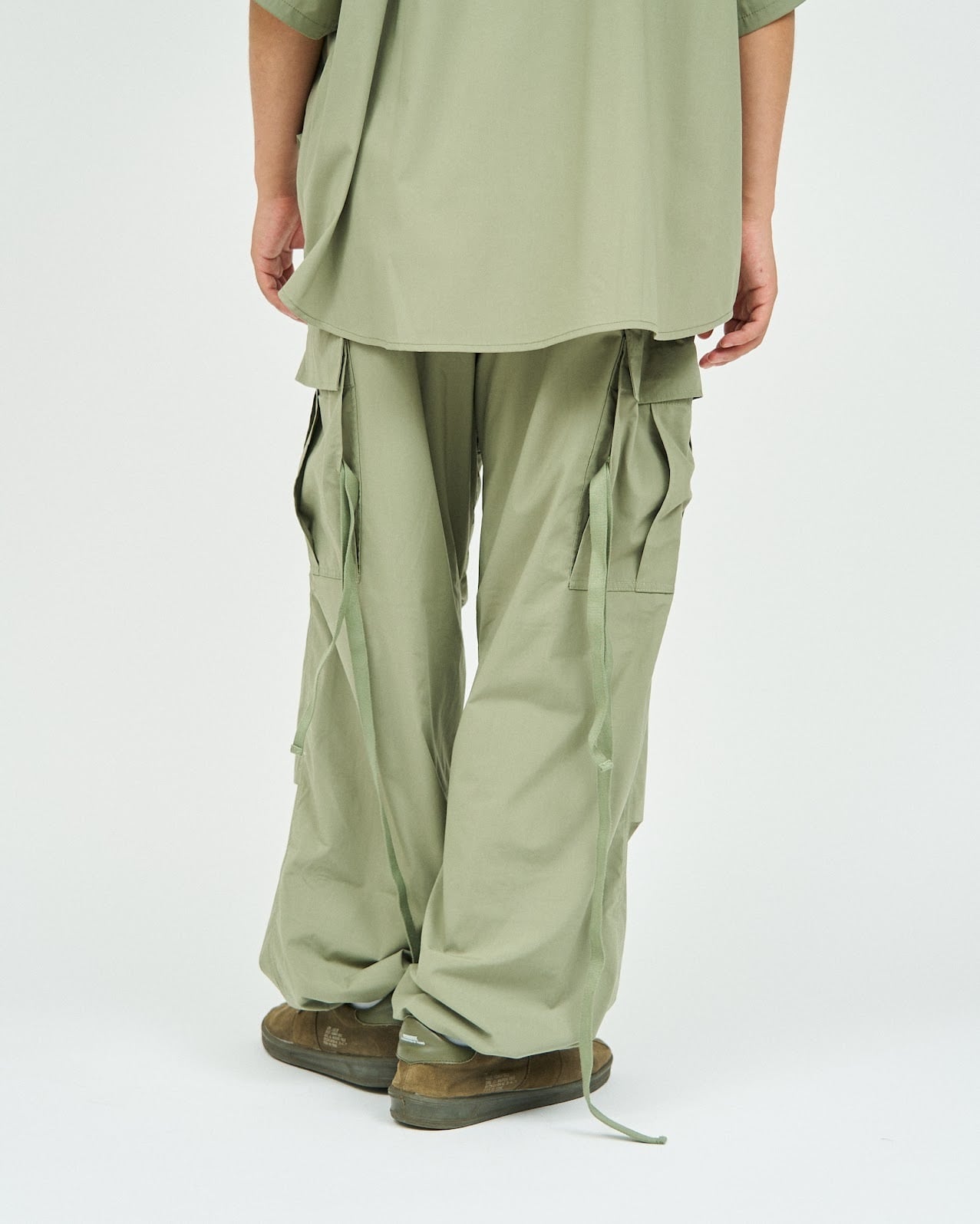 FreshService｜MICRO TYPEWRITER CARGO PANTS | 眠家オンラインストア