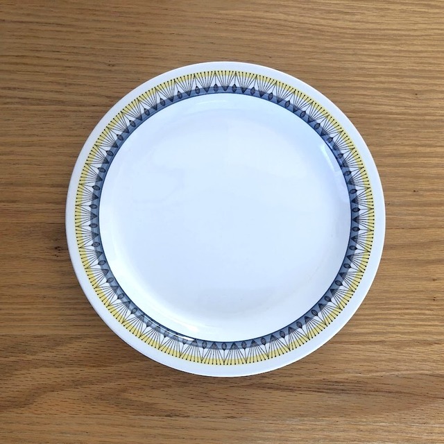 DECO社 Rosa Ljung ロサ・ユング 白いネコのオブジェ（小）