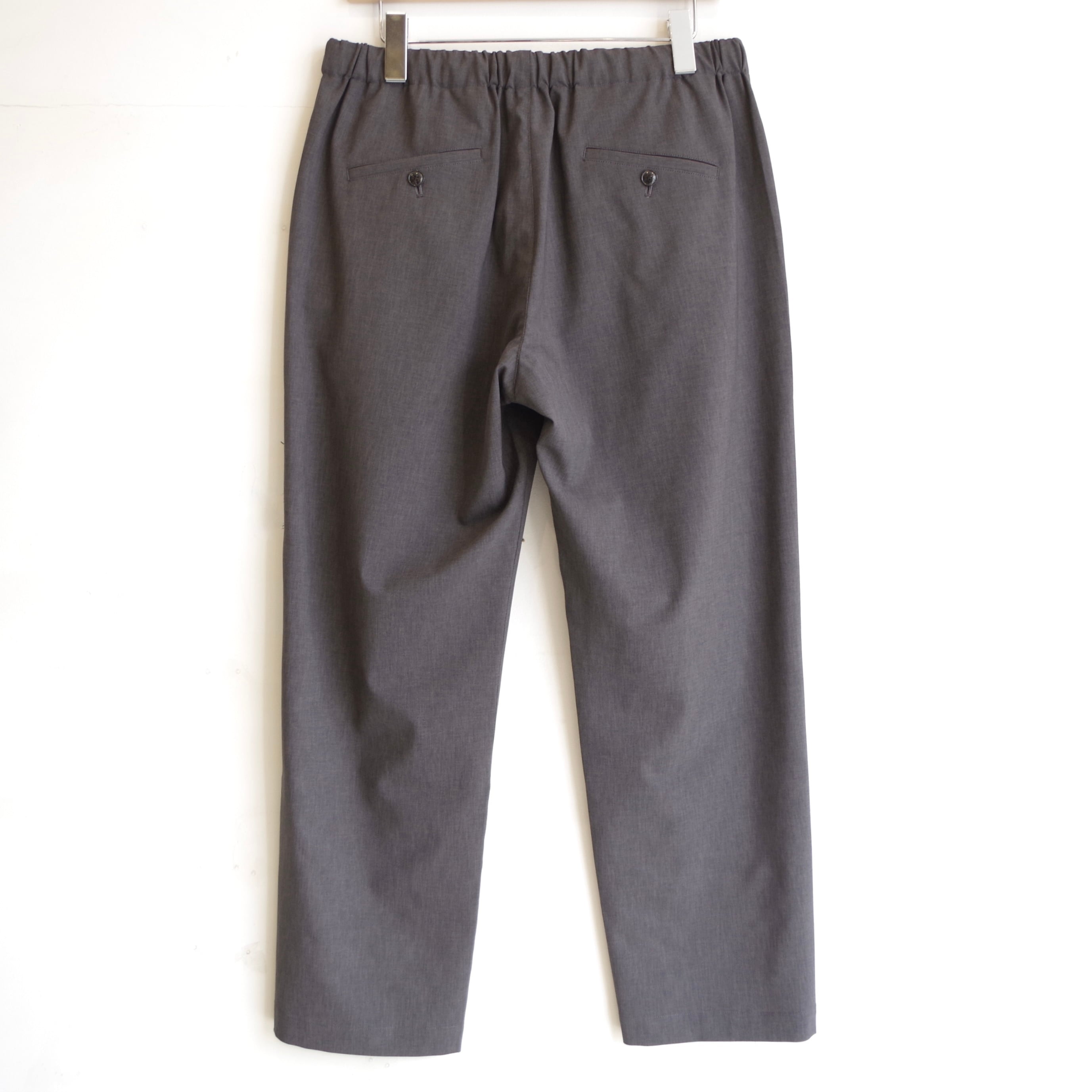 comm.arch. コムアーチ Poly Ramieトロピカルウールパンツ comm.arch. Poly Ramie Tropical Wool Pants | 1F Store