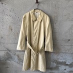beige light coat