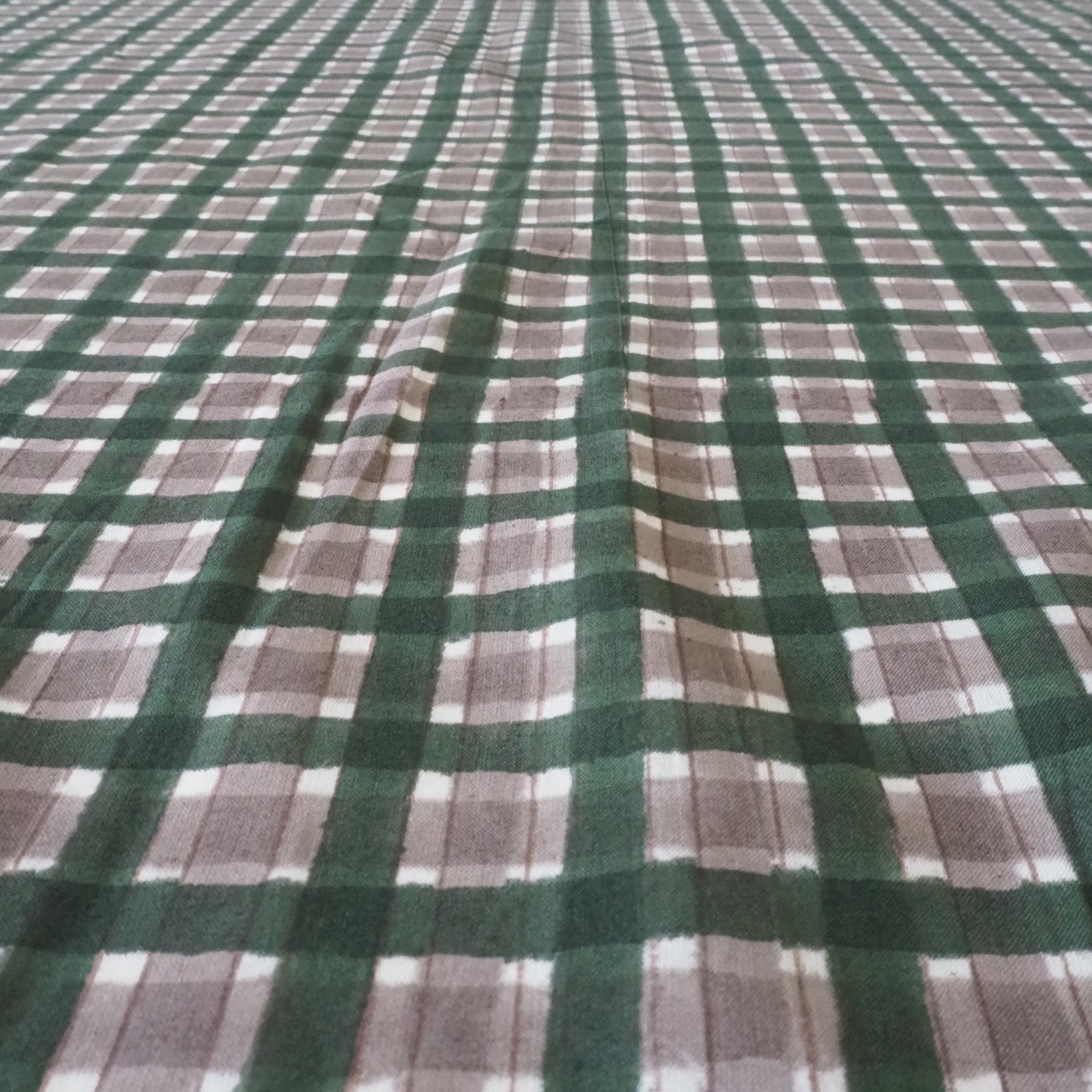 ブロックプリント生地【50cm単位】インド綿 チェック柄 グリーン×グレージュ #40610-GR1