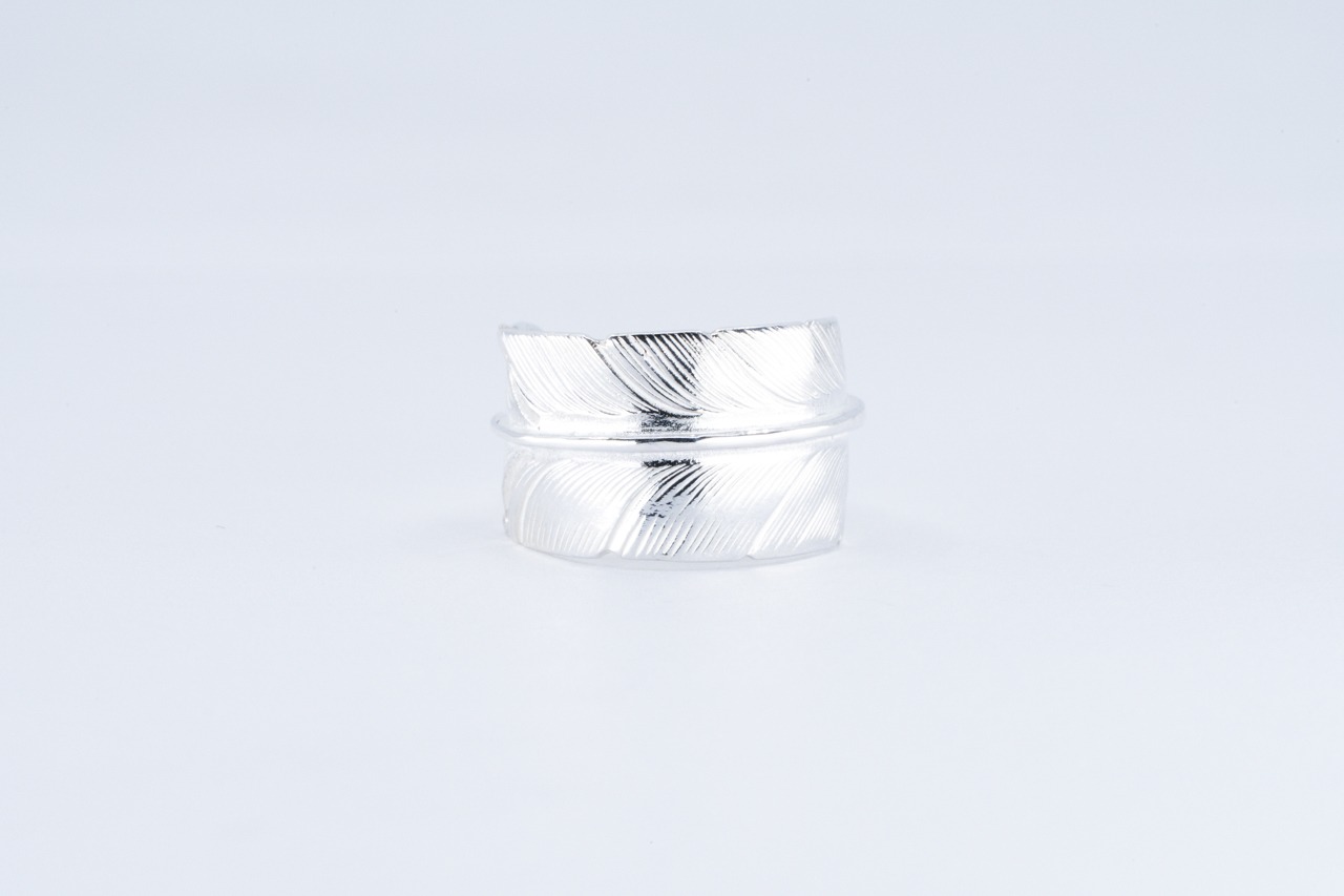 PI-031  Feather Ear cuff