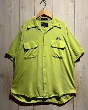 【a.k.a.C.a.k.a vintage】50's "King Louie" Lime Green Color Vintage Rayon Gabardine Bowling Shirt
