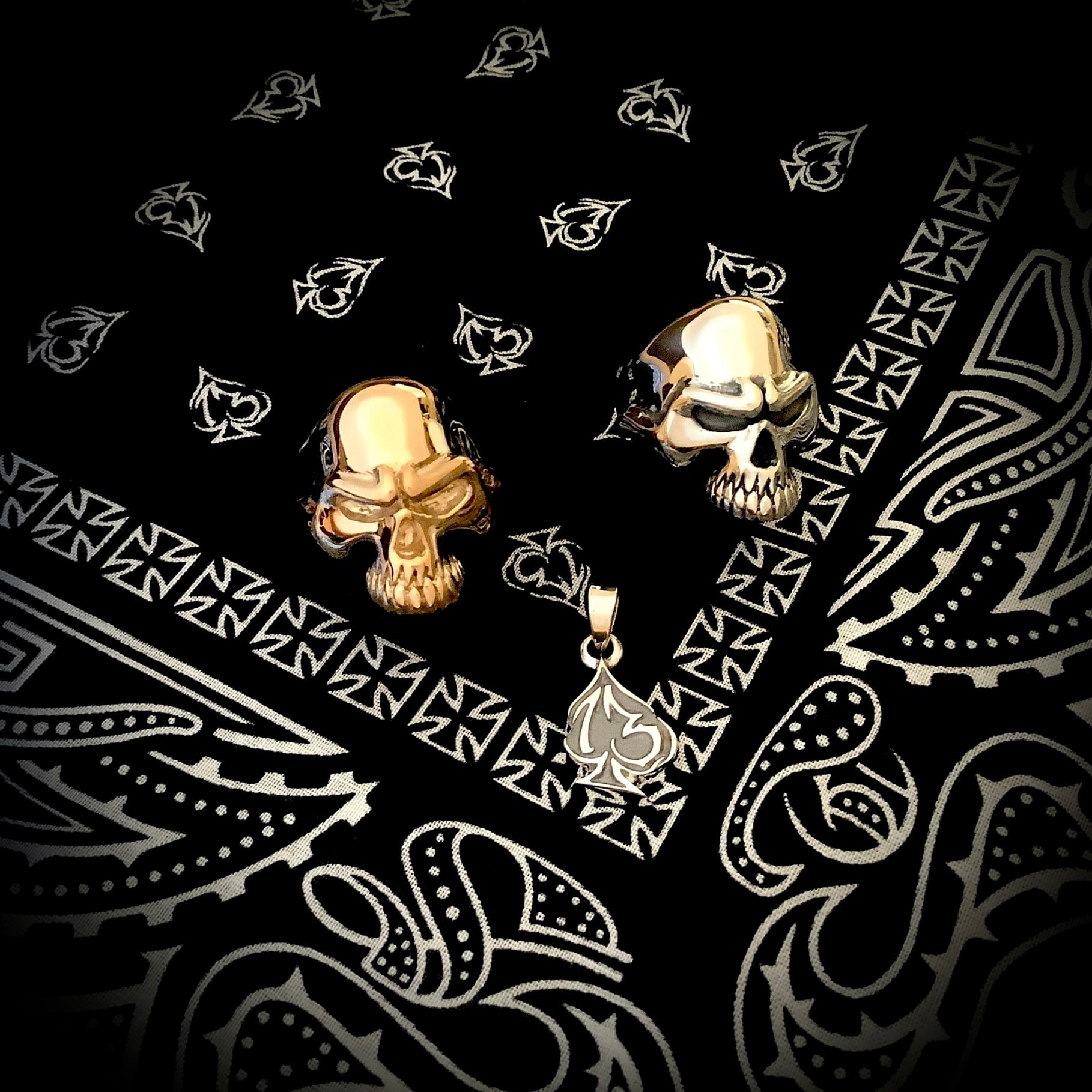 THIRTEEN DESIGNS サーティーンデザインズ KR-19 MIDDLE MAD SKULL