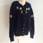 daisy embroidery knit