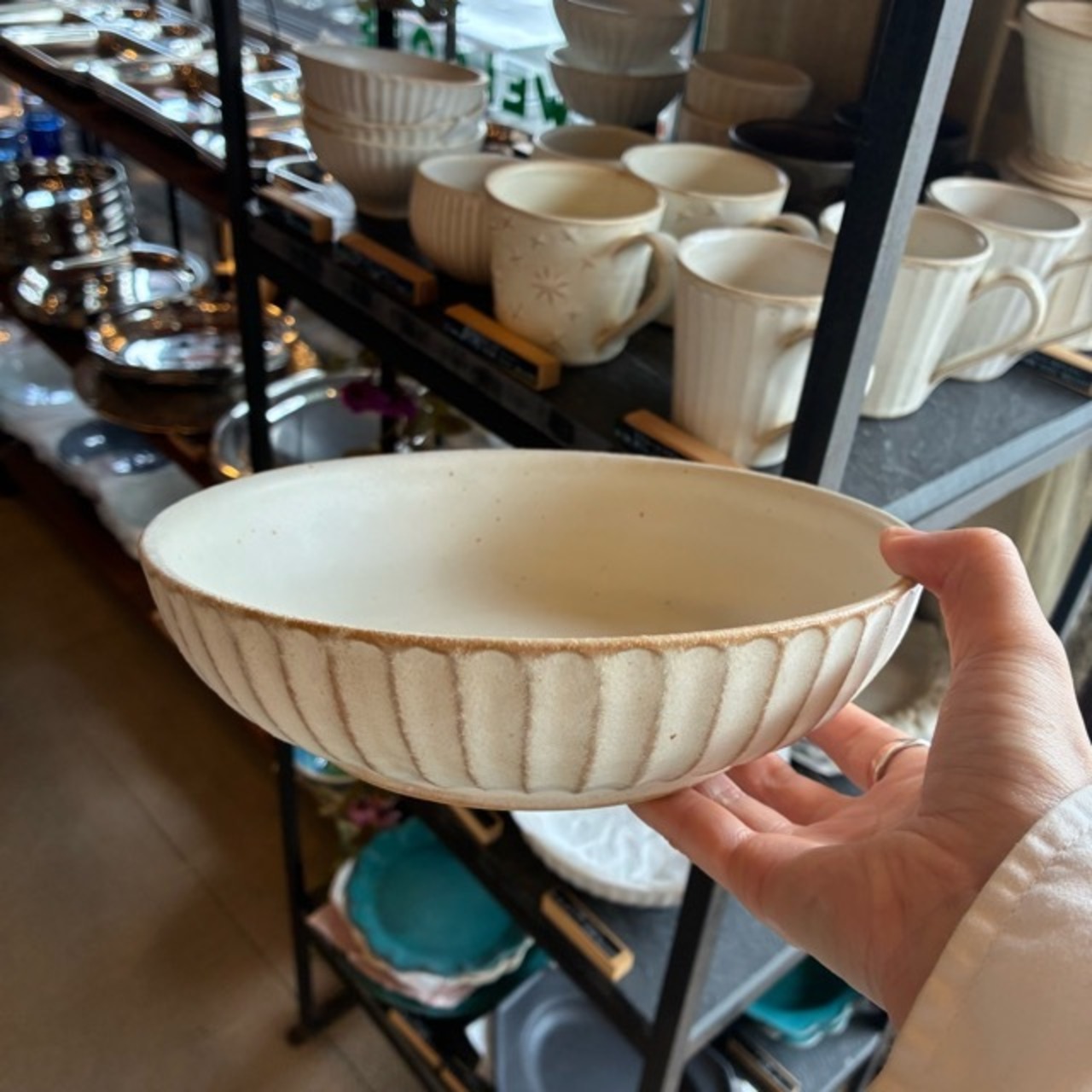 MASHIKO Shallow bowl　益子焼　七寸浅鉢　20cm　キナリ　麺鉢　煮物　サラダ　カレー　大皿　パスタ　冷麺　電子レンジOK　食洗機OK　ギフト