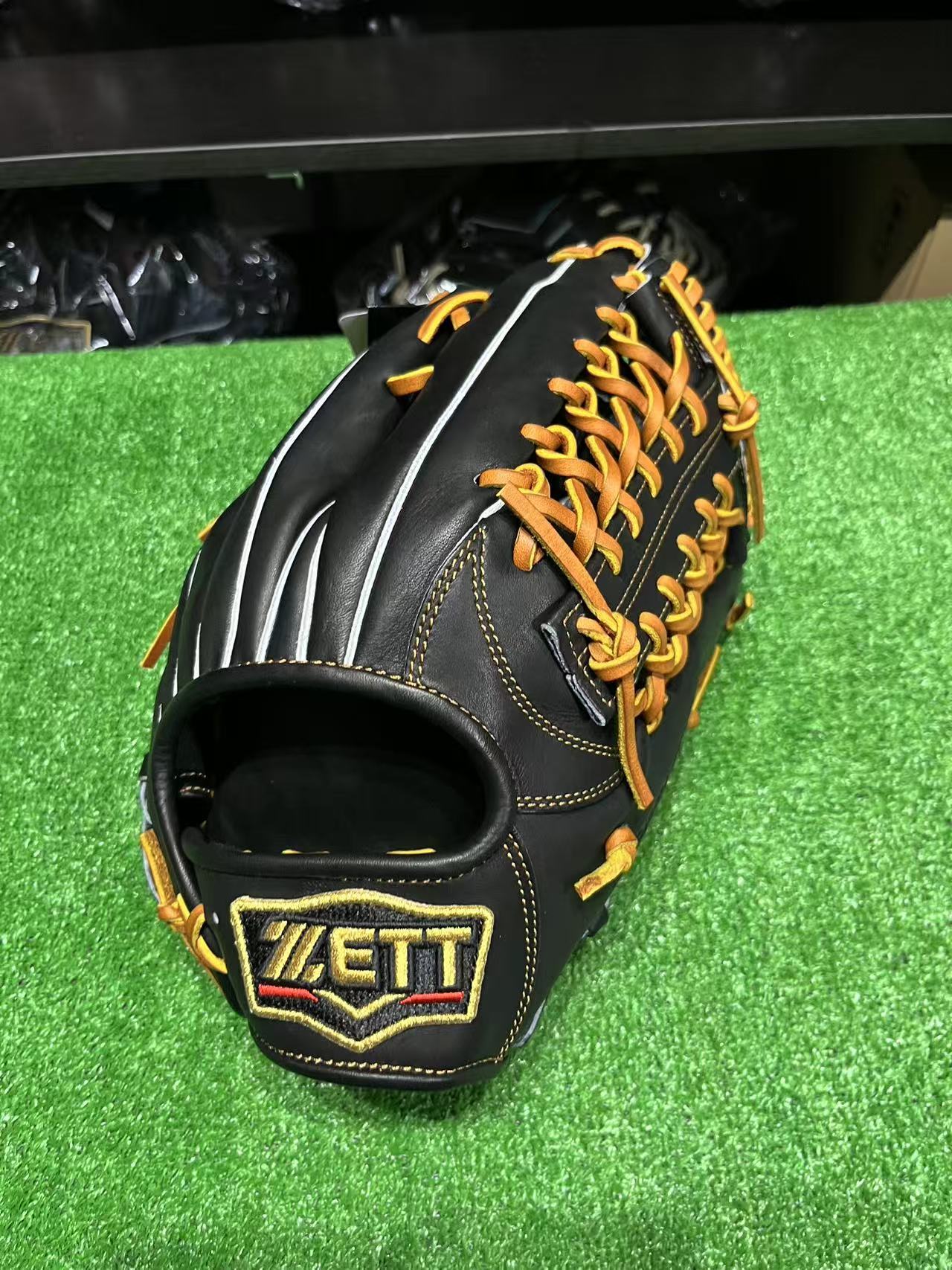 ZETT 軟式 グローブ プロステイタス 外野手用 右投げ ゼット(ZETT) 軟式野球 グラブ(グローブ) プロステイタス 外野手用 右