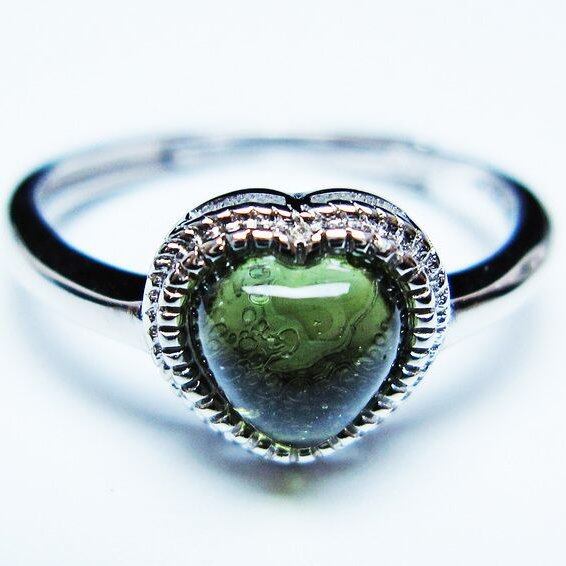 モルダバイト リング モルダウ石 指輪 ハート フリーサイズ 13号 一点物 メール便可 [M便 1/20] 199-612