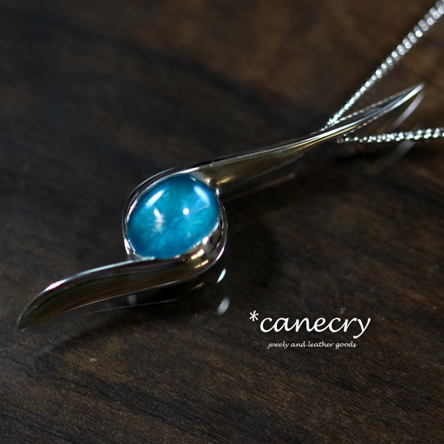 ぺリステライト(キャッツアイ)キャップ・カバンサイトのペンダント