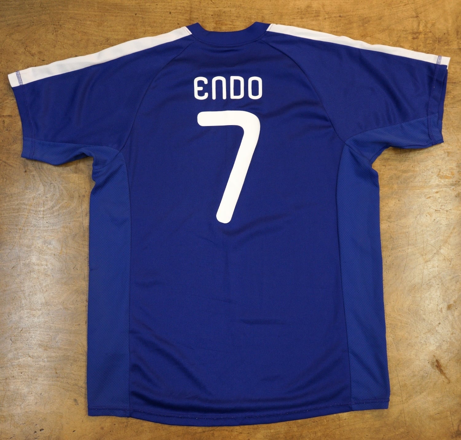 遠藤保仁選手 直筆サイン入りユニフォーム 2012年サッカー日本代表