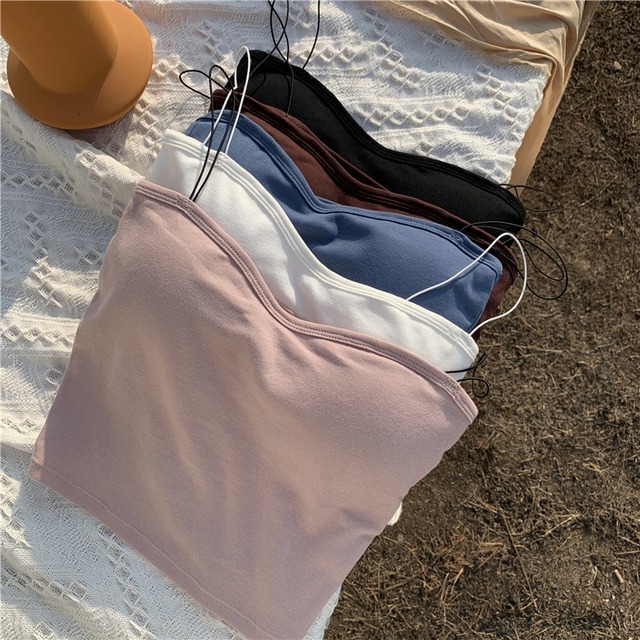 キャミソール トップス 白トップス ショート
 ショート丈 袖なし パッド付 シンプル
 おしゃれ
 お洒落
 ベーシック 無地 春
 夏
 秋
 冬
 オールシーズン
 シーズンレス 10代
 20代
 30代
 40代
 50代
 レディース
 女性用 デート
 お出かけ
 女子会
 休日
 運動
 ジム
 ヨガ 着回し
 普段使い
 重ね着
 楽ちん
 定番
 プチプラ フリーサイズ ホワイト
 ブラック
 ブルー
 ブラウン
 ピンク