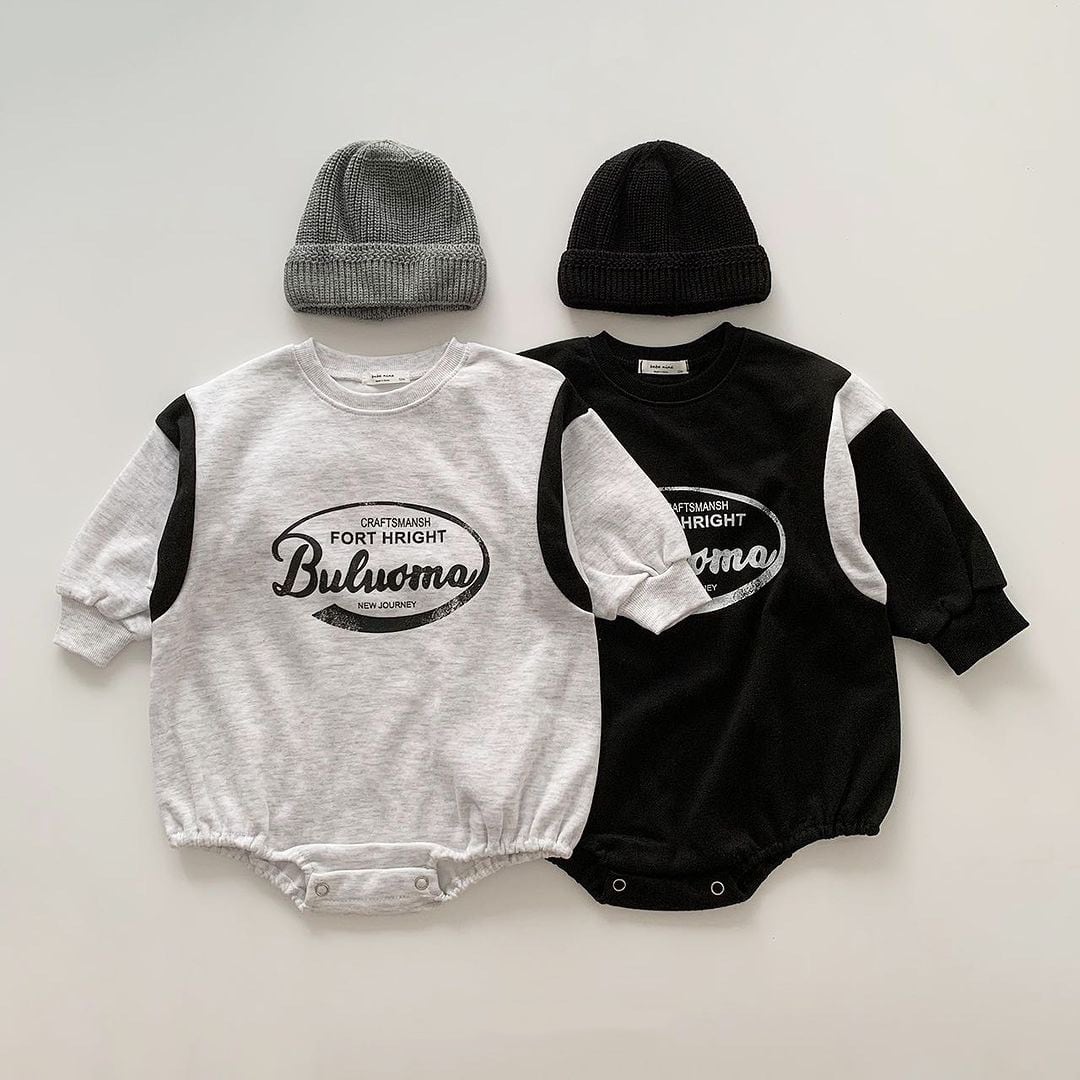 【BABY】カラーバリ英字オシャレロンパース