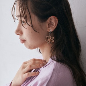 margaret / マーガレット（Pierced Earring Hang）