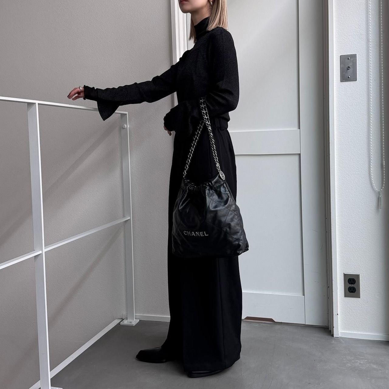 袖レイヤードラメリブタートルCS/ブラック