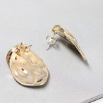 クレータープレートピアス　ニッケルフリーポスト使用　低アレルギー　シンプル　bittersweet
