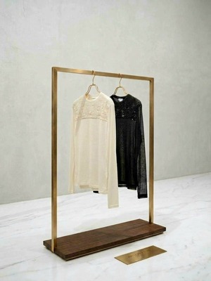​【SAMPLE SALE】スパンコールレースアクセントプルオーバー (ブラック)