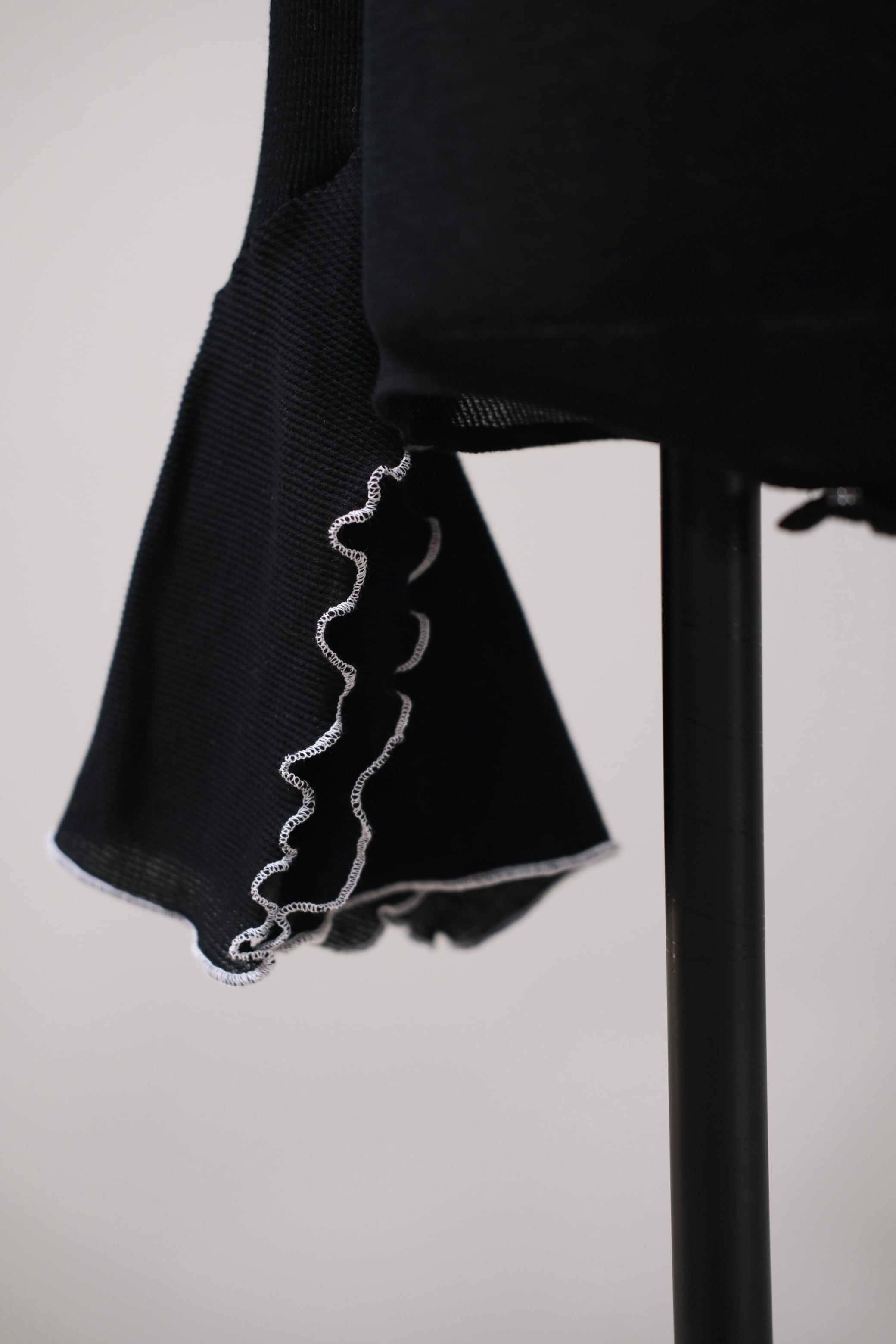 FETICO】RUFFLED-CUFFS WAFFLE BODYSUIT - black - | loop FETICO】RUFFLED-CUFFS WAFFLE BODYSUIT - black - | loop