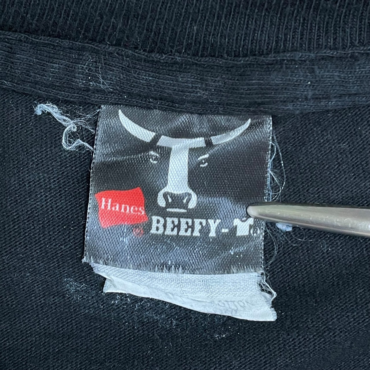 【HANES】XL ビッグサイズ Tシャツ メキシコ製 アメリカ大使館 ザンビア U.S. Embassy Zambia ワンポイントロゴ バックプリント 国旗 BEEFY-T 半袖 US古着